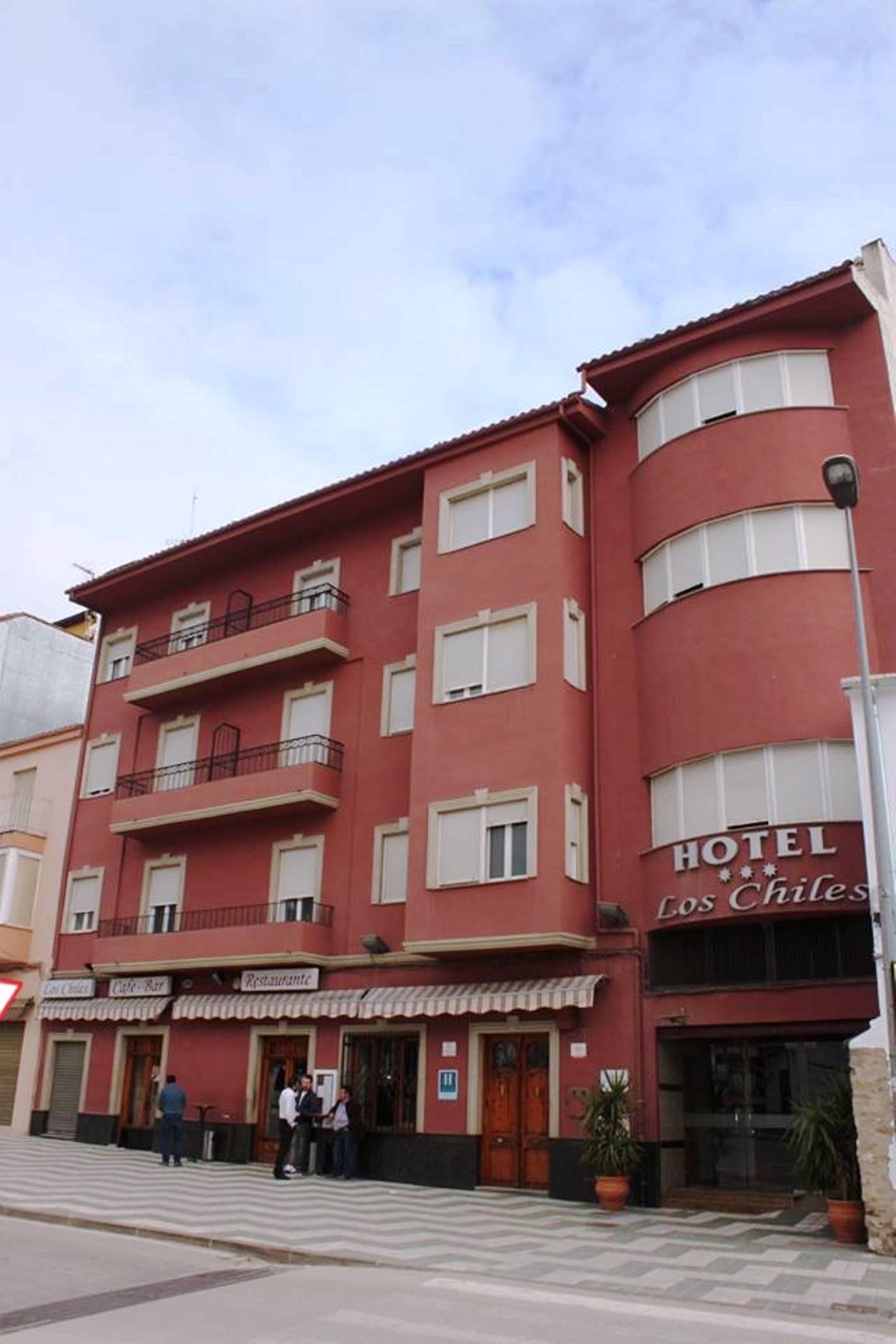 Hotel Los Chiles Villanueva Del Arzobispo Dış mekan fotoğraf