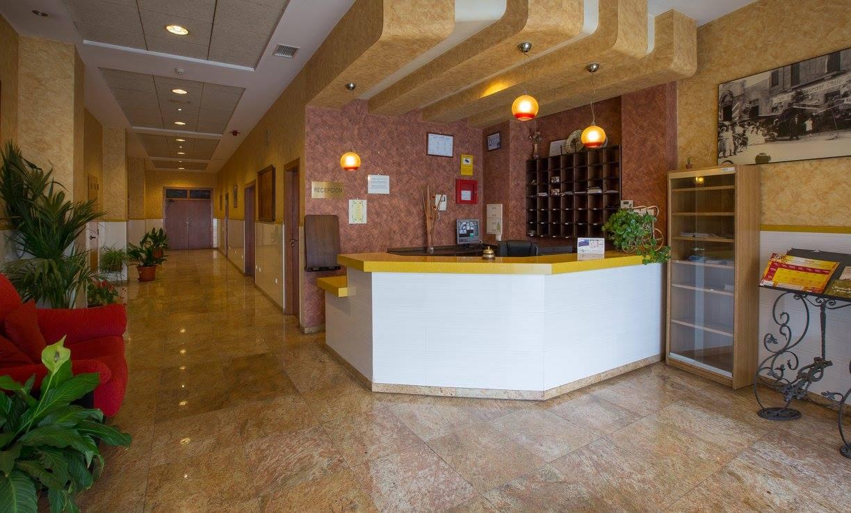 Hotel Los Chiles Villanueva Del Arzobispo Dış mekan fotoğraf