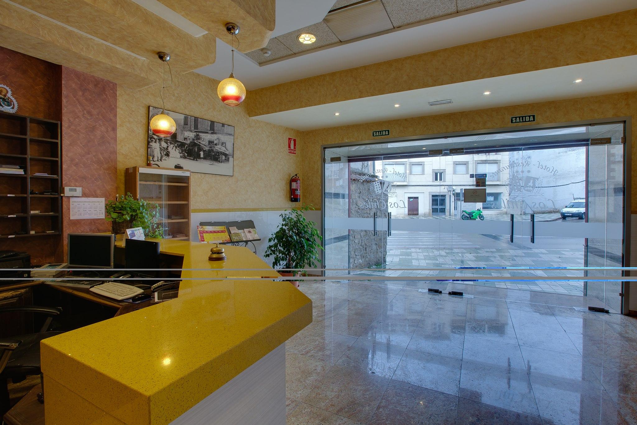Hotel Los Chiles Villanueva Del Arzobispo Dış mekan fotoğraf