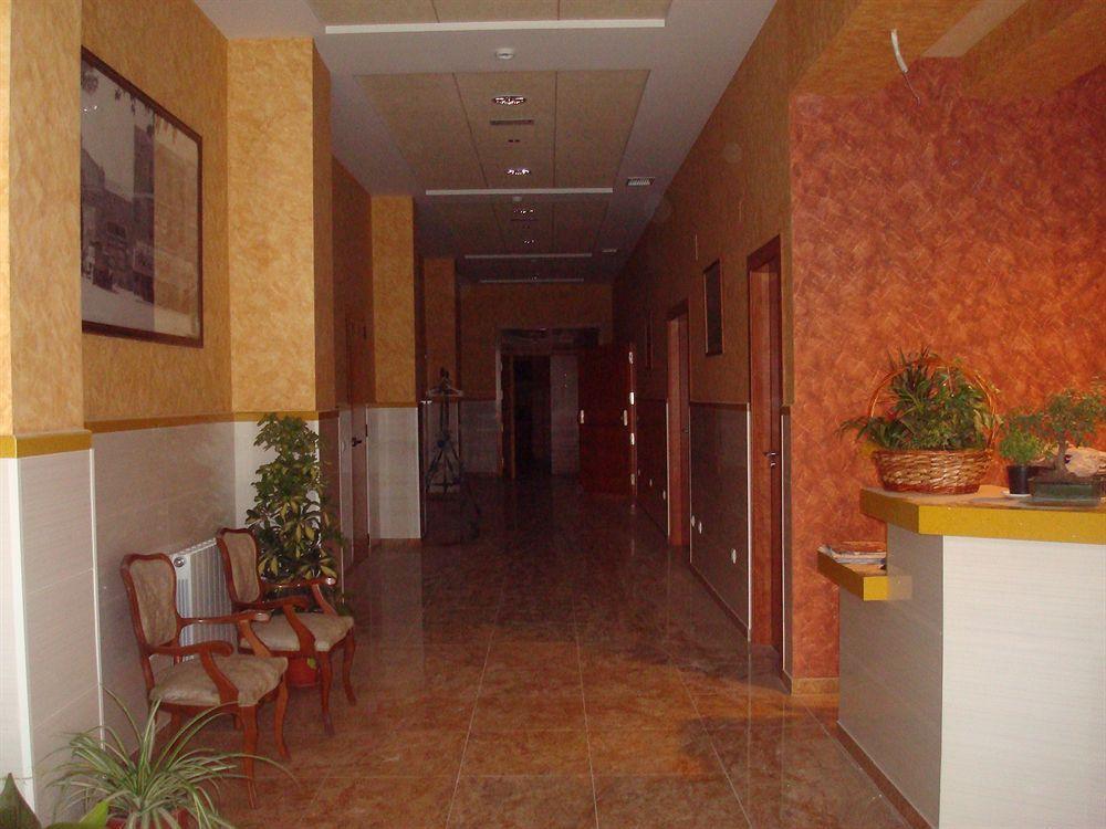Hotel Los Chiles Villanueva Del Arzobispo Dış mekan fotoğraf